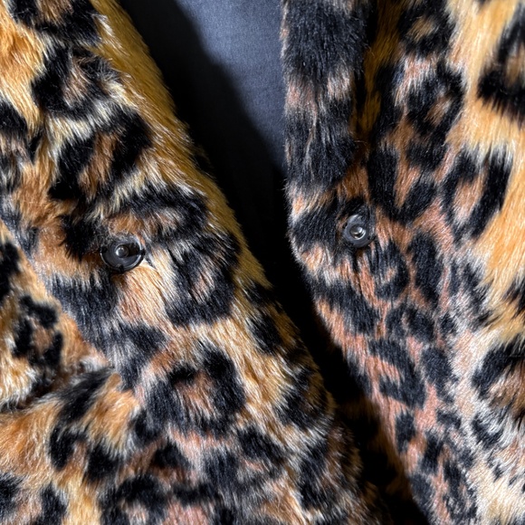 O Diva - Leopard Print Faux Fur Plush Coat – Oversized XL - Picture 5 of 5